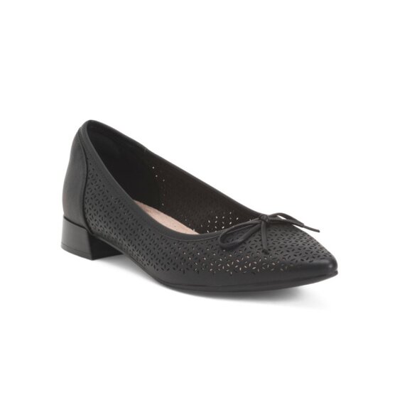 CLARKS Black Leather Natalyn Step Comfort Flats - Picture 1 of 2